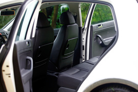 2011款进口大众CrossGolf试驾实拍