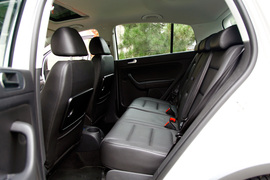 2011款进口大众CrossGolf试驾实拍