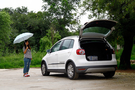 2011款进口大众CrossGolf试驾实拍