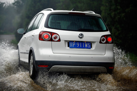 2011款进口大众CrossGolf试驾实拍