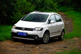 2011款进口大众CrossGolf试驾实拍