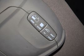 2012款华泰圣达菲1.8T手动导航版