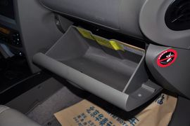 2012款华泰圣达菲1.8T手动导航版