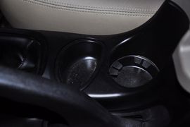 2012款华泰圣达菲1.8T手动导航版