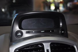 2012款华泰圣达菲1.8T手动导航版