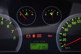 2012款华泰圣达菲1.8T手动导航版