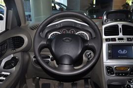 2012款华泰圣达菲1.8T手动导航版