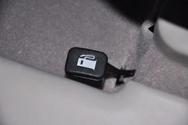 2012款华泰宝利格1.8T手动两驱爱国版