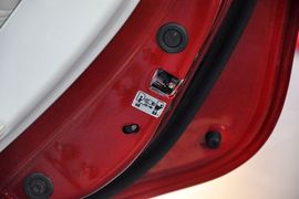 2012款华泰宝利格1.8T手动两驱爱国版