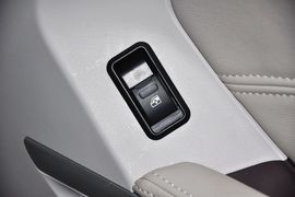 2012款华泰宝利格1.8T手动两驱爱国版