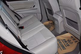 2012款华泰宝利格1.8T手动两驱爱国版