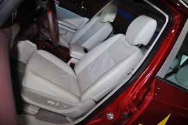 2012款华泰宝利格1.8T手动两驱爱国版