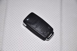 2012款华泰宝利格1.8T手动两驱爱国版