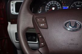 2012款华泰宝利格1.8T手动两驱爱国版