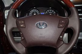 2012款华泰宝利格1.8T手动两驱爱国版