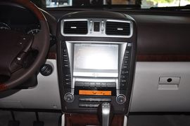 2012款华泰宝利格1.8T手动两驱爱国版