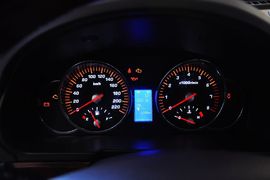 2012款华泰宝利格1.8T手动两驱爱国版