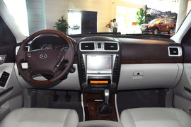 2012款华泰宝利格1.8T手动两驱爱国版