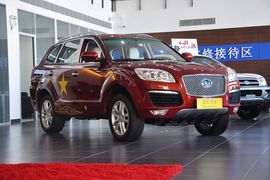 2012款华泰宝利格1.8T手动两驱爱国版