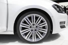 全新大众第七代高尔夫巴黎车展实拍