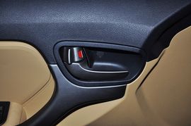 2012款奇瑞瑞虎1.6S手动舒适型