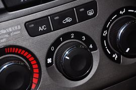 2012款奇瑞瑞虎1.6S手动舒适型