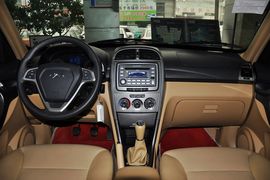 2012款奇瑞瑞虎1.6S手动舒适型