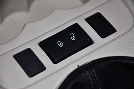 2012款斯柯达晶锐1.4L手动晶灵版