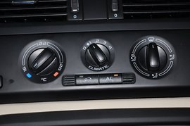 2012款斯柯达晶锐1.4L手动晶灵版