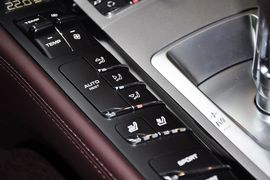 2010款保时捷Panamera
