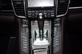 2010款保时捷Panamera