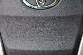 2012款丰田锐志2.5V风度菁英炫装版