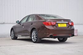 2012款丰田锐志2.5V风度菁英炫装版