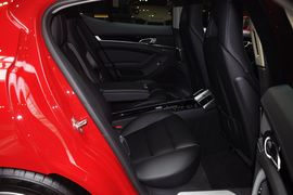 2010款保时捷Panamera