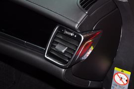 2010款保时捷Panamera