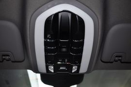 2010款保时捷Panamera