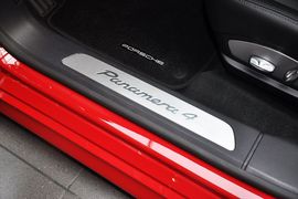 2010款保时捷Panamera