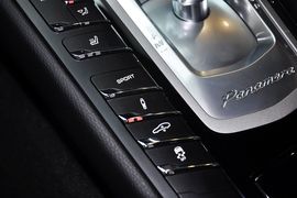 2010款保时捷Panamera
