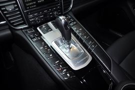 2010款保时捷Panamera