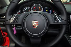 2010款保时捷Panamera