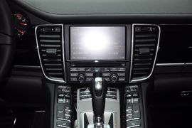 2010款保时捷Panamera
