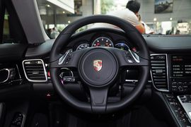 2010款保时捷Panamera