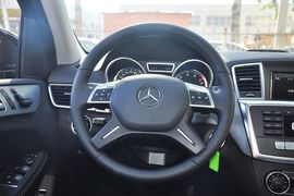 2012款奔驰ML300