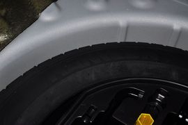 2012款标致307两厢1.6L手动舒适版到店实拍