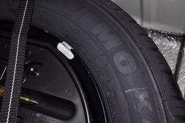 2012款标致307两厢1.6L手动舒适版到店实拍