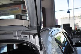 2012款标致307两厢1.6L手动舒适版到店实拍