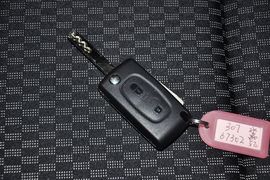2012款标致307两厢1.6L手动舒适版到店实拍