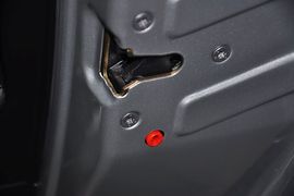 2012款标致307两厢1.6L手动舒适版到店实拍