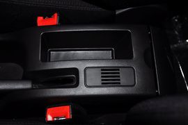 2012款标致307两厢1.6L手动舒适版到店实拍
