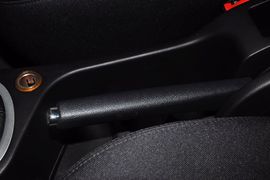 2012款标致307两厢1.6L手动舒适版到店实拍